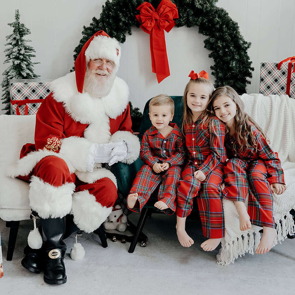 Pictures with Santa Mini Sessions Rhode Island Family Photography