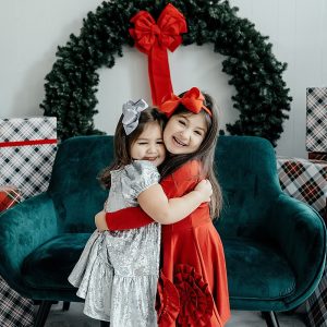 Sisters Holiday Photo Session in South Kingstown Rhode Island