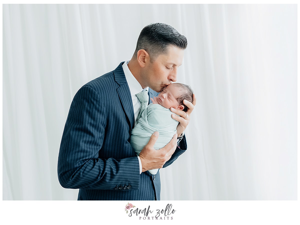 father and newborn and baby photography and photographer in rhode island | star wars theme photo session - sarah zollo portraits