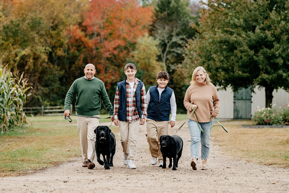 rhode-island-family-photographer-fall-family-walking-path