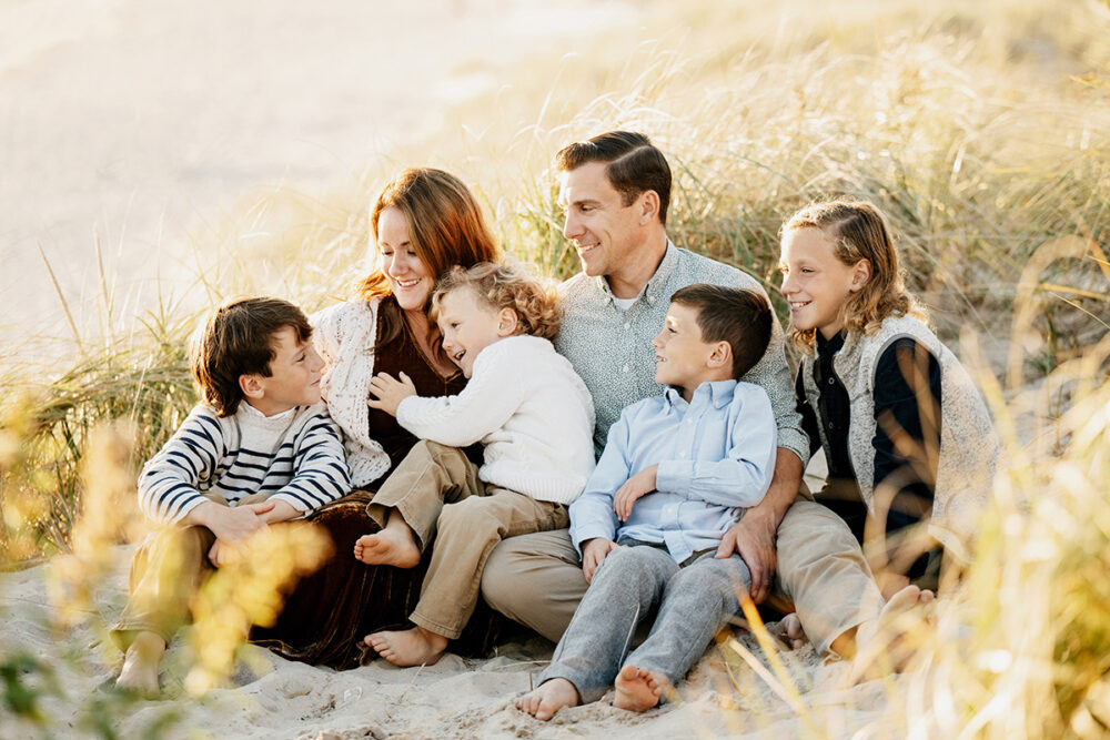 south-county-ri-family-session-beach-dunes-candid