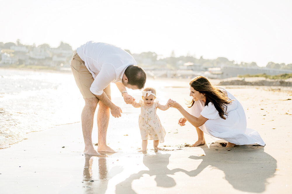 watch-hill-ri-family-photographer-beach-candid-06