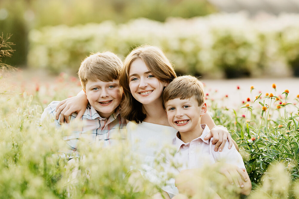 waterford-ct-family-photographer-flower-field-siblings